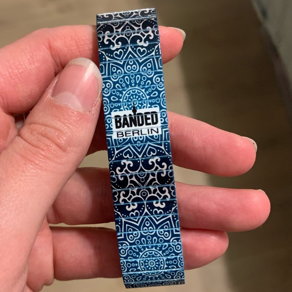 Banded Berlin Stretchy Bracelet